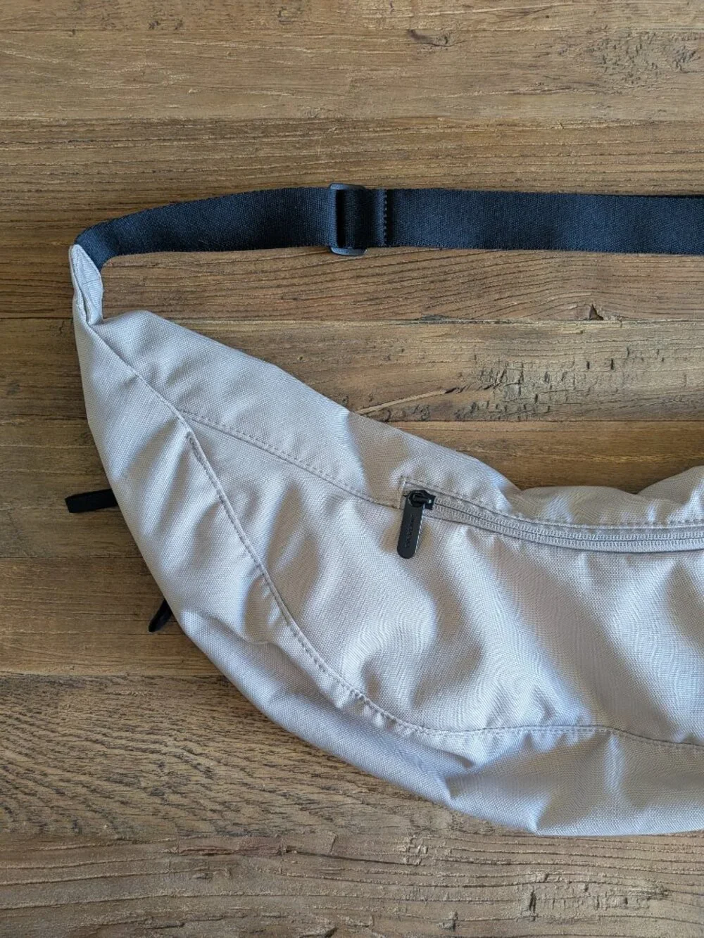 Everlane The ReNew Transit Sling - Warm Quartz One Size